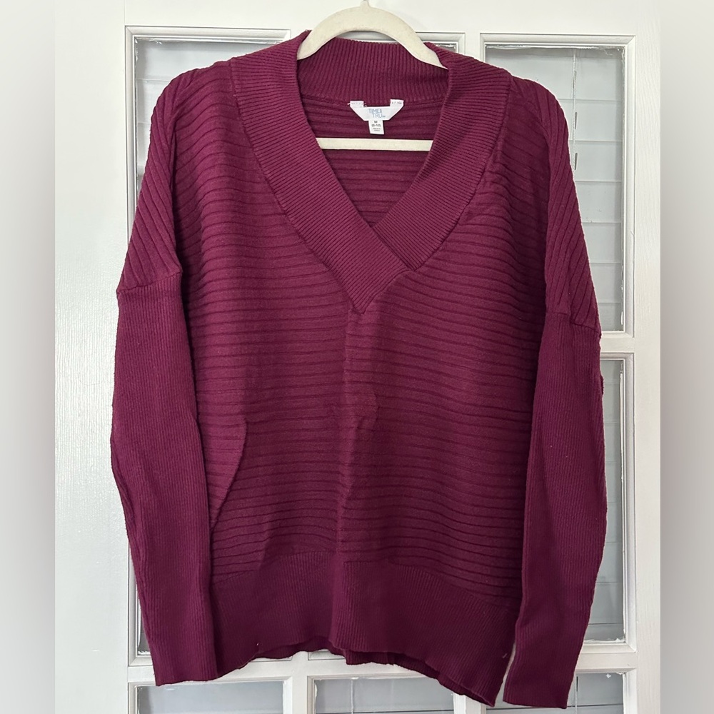 Time And Tru Women's M (8-10) V-Neck Pullover Purple Sweater | SKU 0142